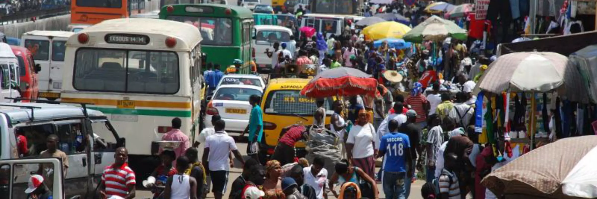 Street full of traffic and people in Ghana